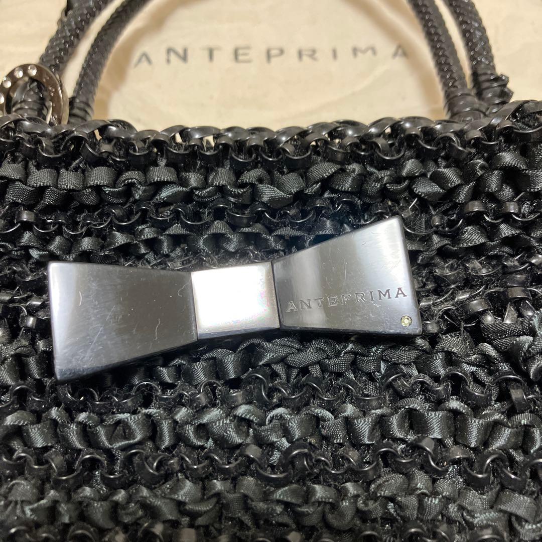 アンテプリマ　チェーン付きバッグ