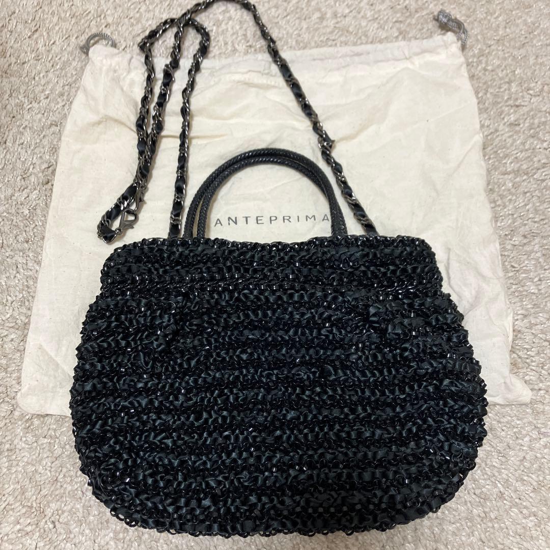 アンテプリマ　チェーン付きバッグ