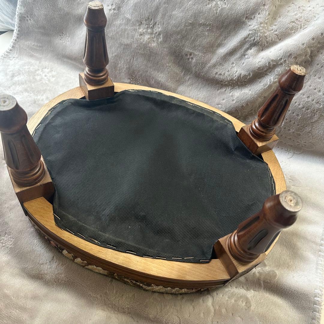 アンティーク/ゴブラン織り/ベビースツール/ローズ柄/イタリア製