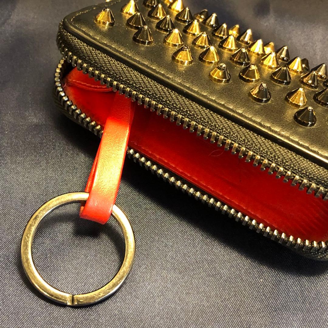 クリスチャンルブタン スタッズ キーケース キーリング スマートキー