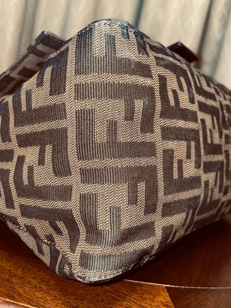 Fendi FFロゴ ショルダーバッグ ベージュ/ブラウン