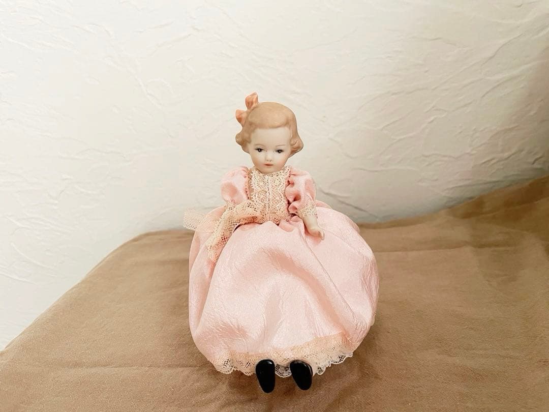 勿忘草　ビスクドール　ピンクッション 忘れな草ちゃん〜Forget me not | 横浜・元町のビスクドールサロン