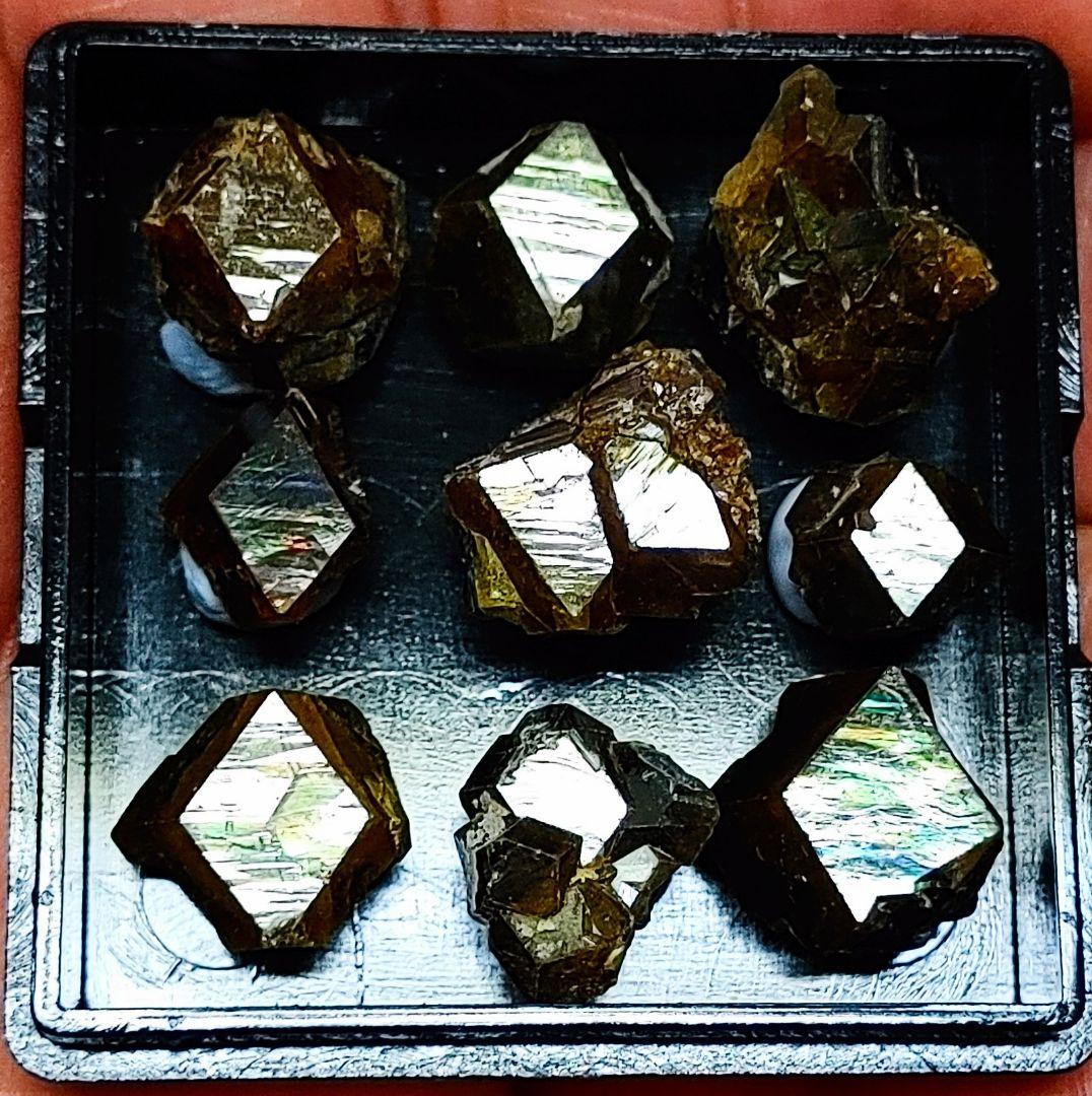 最終値下げ 天川村 オーロラレインボーガーネット ９個セット