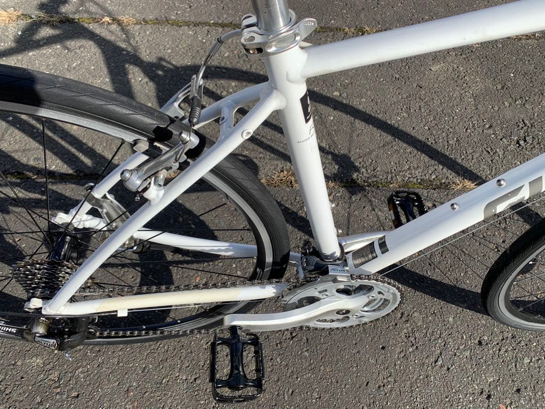 即乘】送料無料GIANTクロスバイクESCAPE R3S SHIMANO24速