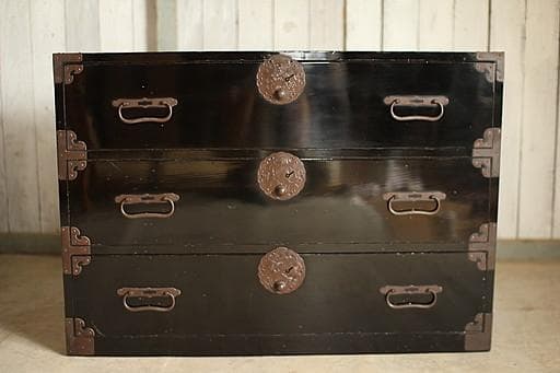 綺麗な丸金具庄内箪笥 3段 中桐 タンス 収納 古家具 古民家 時代