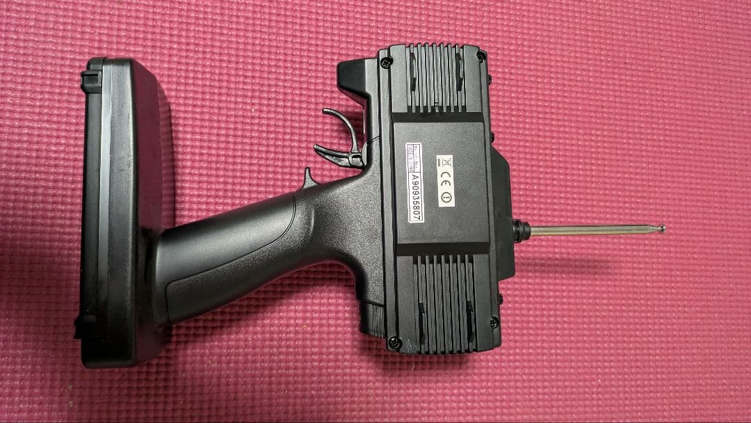 京商　TWIN STORM 800 ラジコンボート