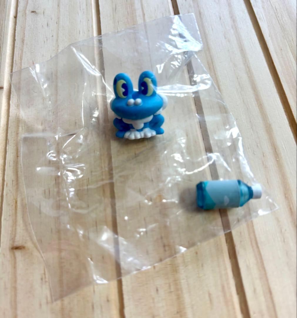 ケロマツ おいしいみず フィギュア ポケモンセンター - メルカリ