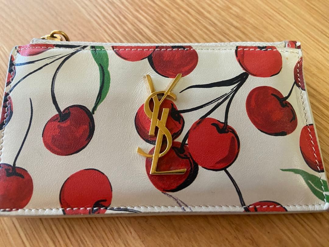 サンローラン　チェリー柄　パース