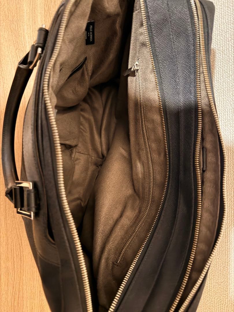 ペッレ モルビダ　ブリーフケース Capitano PMO-CA103 ブラック