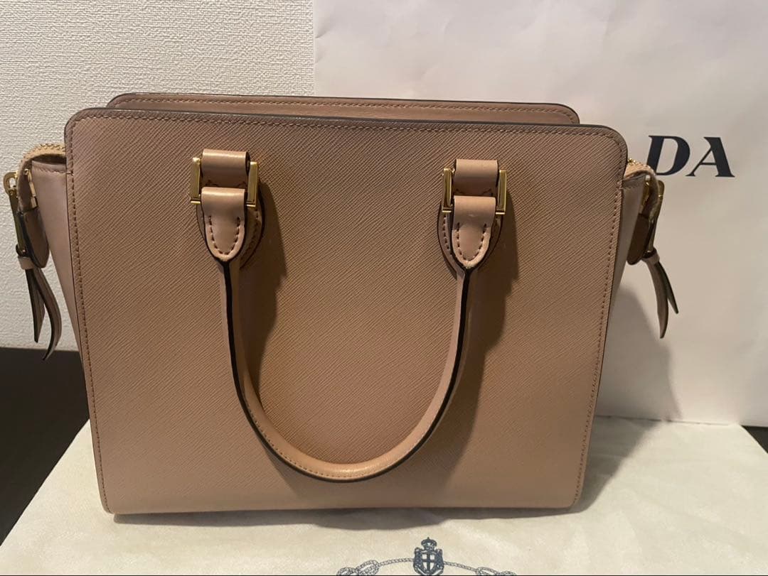 【極美品】PRADA プラダ サフィアーノ 2way ハンドバッグ