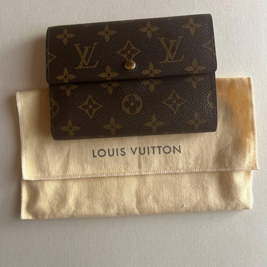 ルイヴィトン LOUIS VITTON 三つ折り財布モノグラム ポルトトレゾール