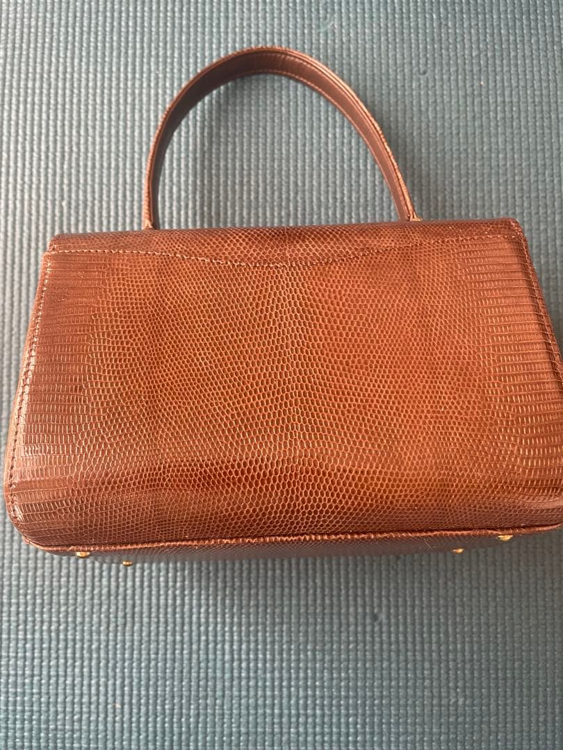 銀座WAKO ハンドバック　中見も綺麗です。