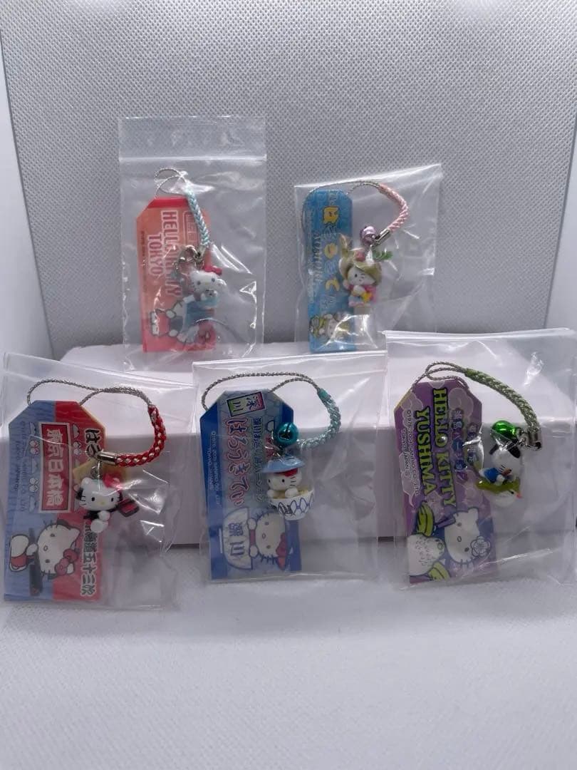 ご当地限定　ハローキティ 根付けセット 17個　サンリオ