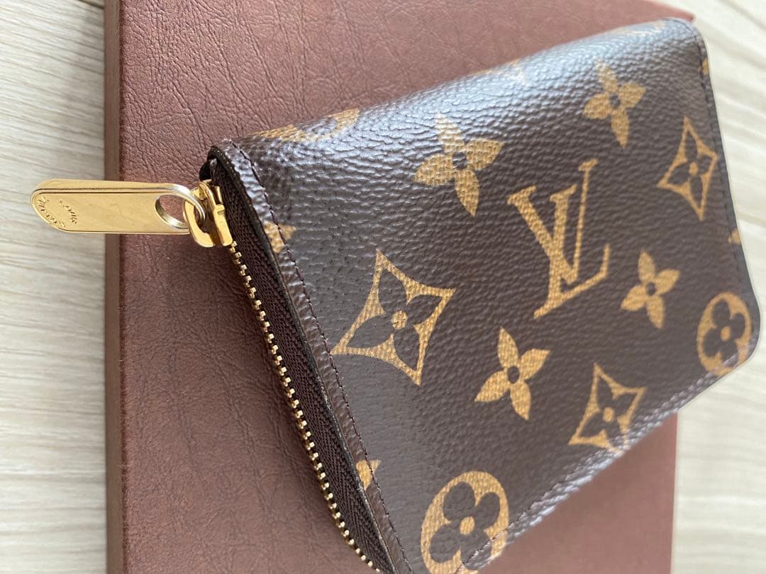 LOUIS VUITTON モノグラム ジッピーケース 最終お値下げ