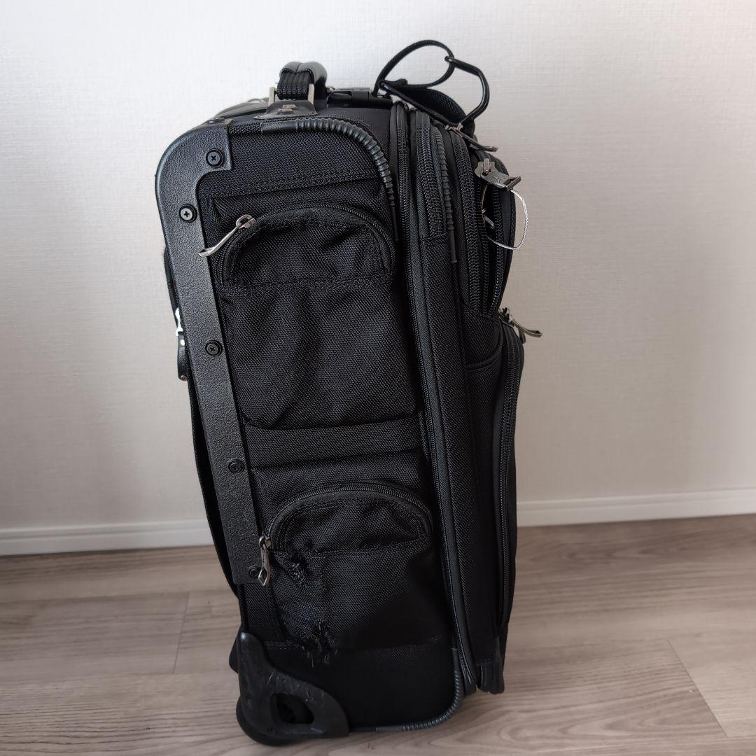 お*も様 【希少】 Travelpro FlightCrew5 22