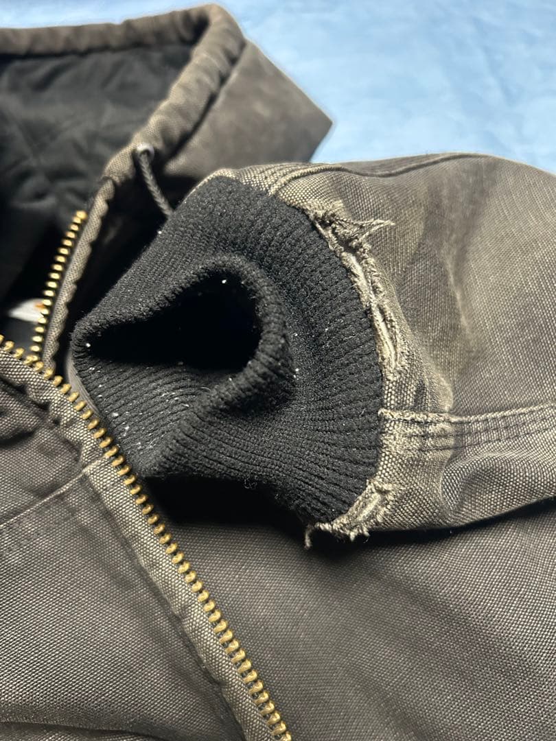 Carhartt アクティブジャケット　ブラック