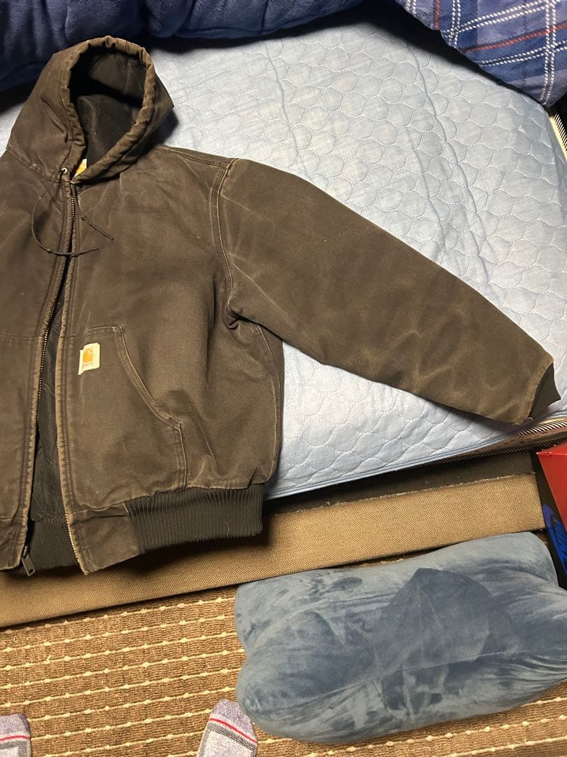 Carhartt アクティブジャケット　ブラック