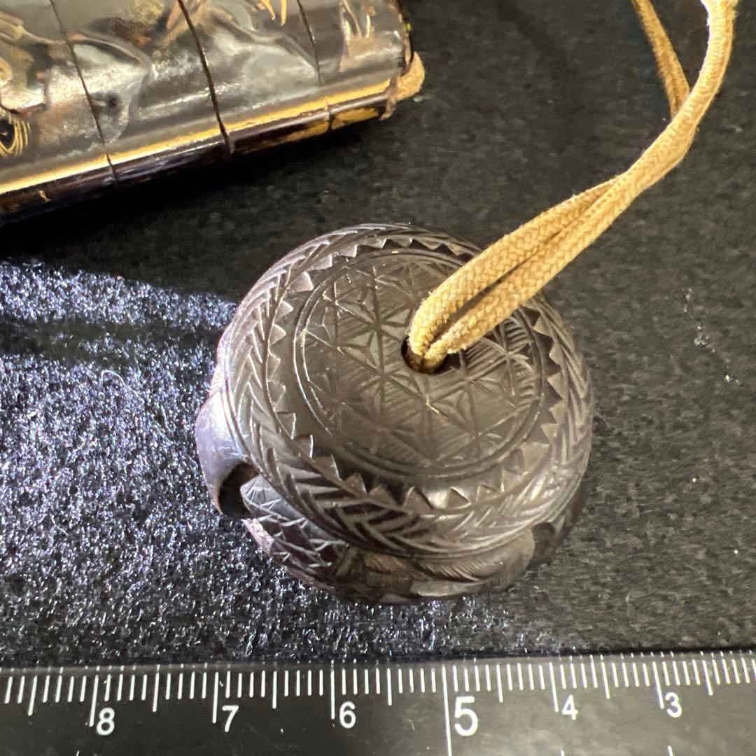 江戸時代　蒔絵木彫五段印籠、透彫木彫根付　43g 東Y8-0109☆2Fタルチ