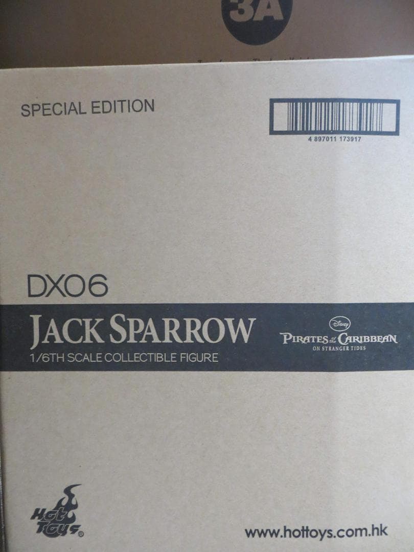 ホットトイズ　 DX パイレーツ・オブ・カリビアン　生命の泉 ジャック・スパロウ