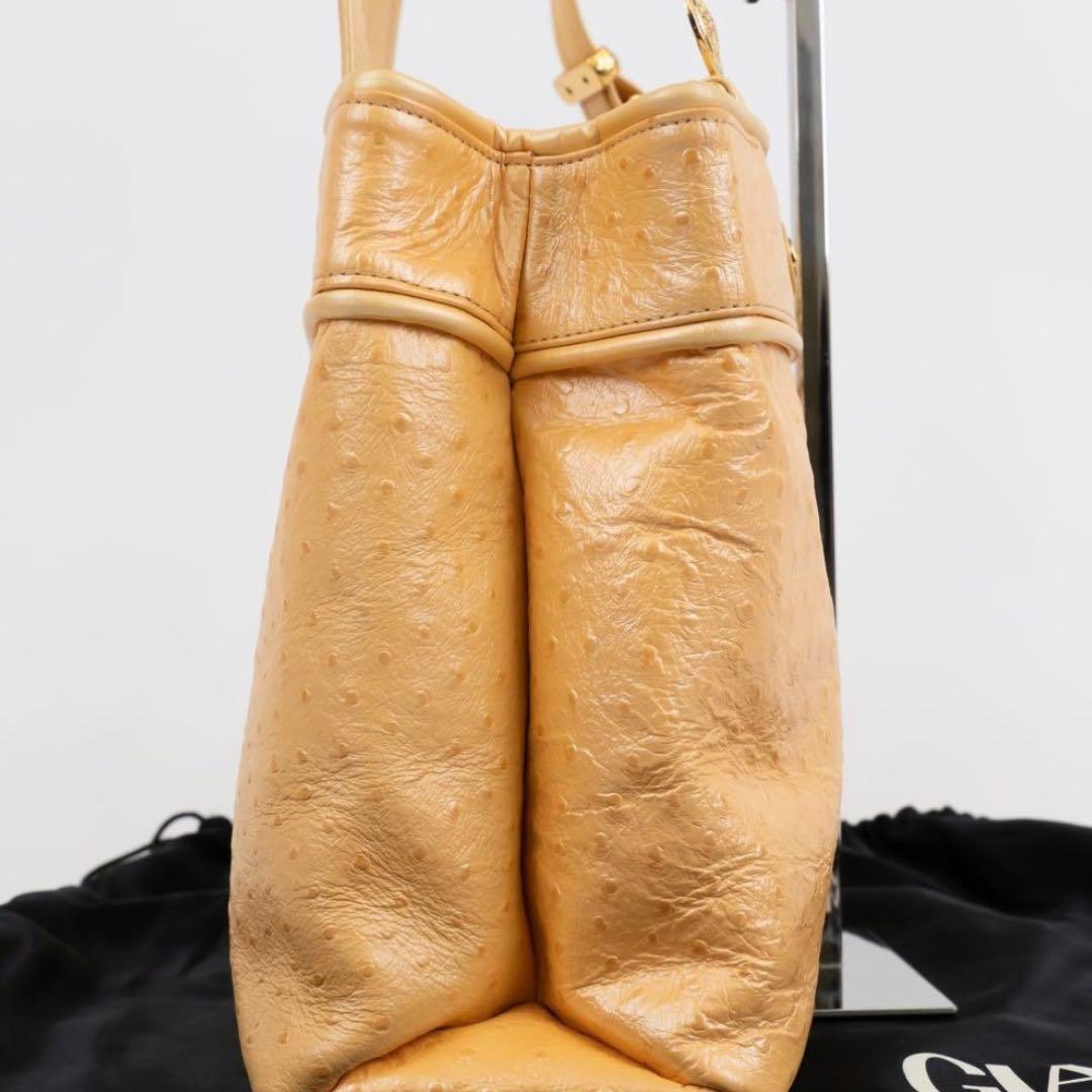 美品　ヴェルサーチ サンバースト オーストリッチ レザー ベージュ