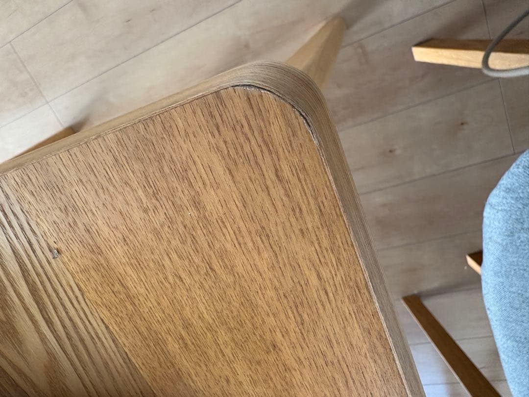 ak様値下げ　引取り可能な方。SIGNEダイニングテーブルチェア　４点セット