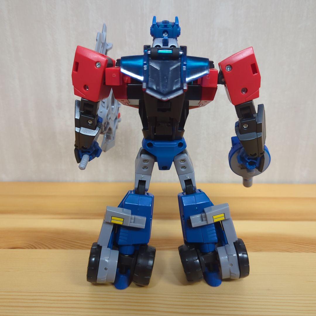 トランスフォーマー アニメイテッド オプティマスプライム