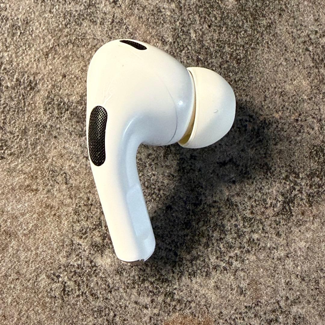 Apple AirPods Pro 2世代 右耳 片耳 R 片方 A3047 - メルカリ