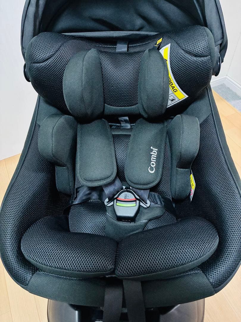 【極美品】クルムーヴコンパクトR129 JS isofix ブラック　現行モデル