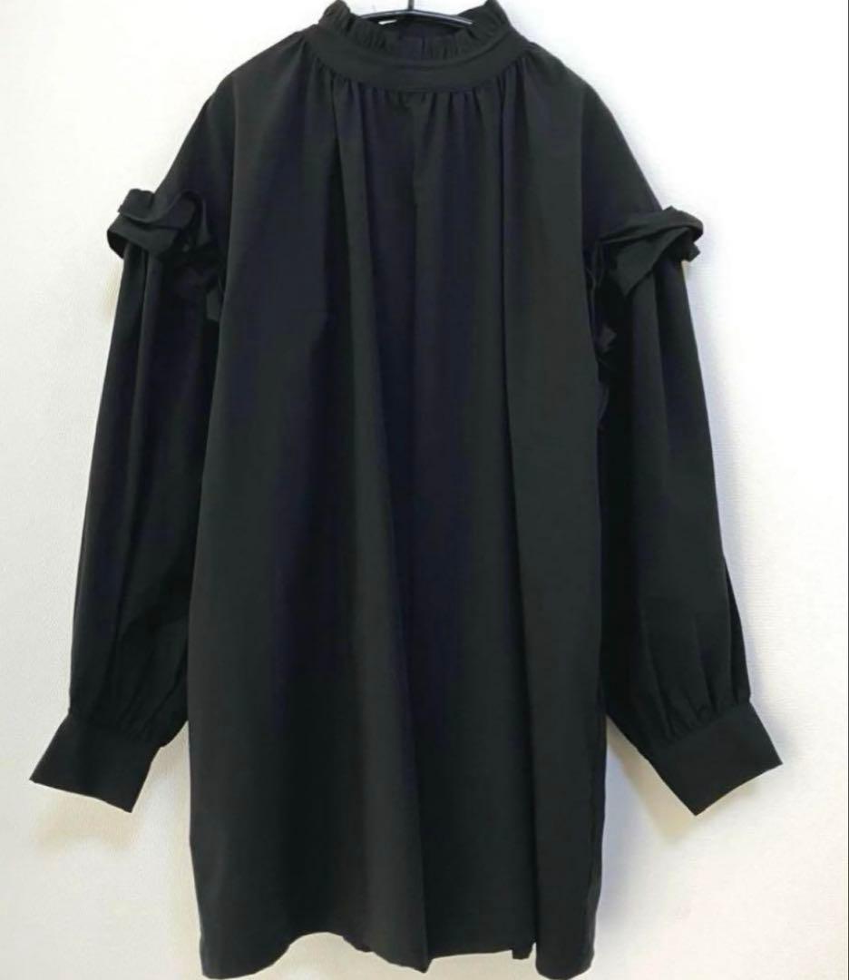 メゾンドドルチェ　ラッシュガード　ブラック