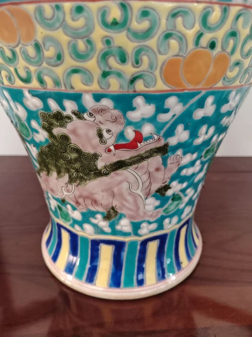 中国古美術品 清康熙緑地着花獅子紋魚尾瓶 工芸品 置物