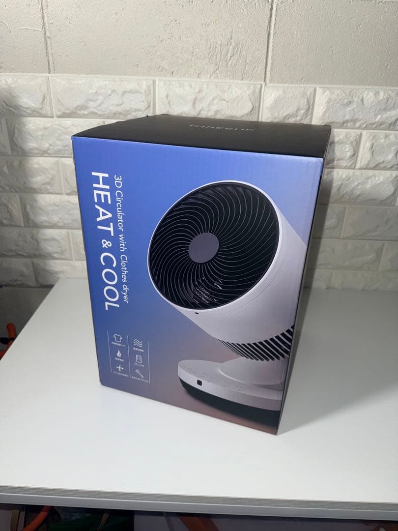 新品 【未開封】Three-up ヒート&クール HC-KR2306WH