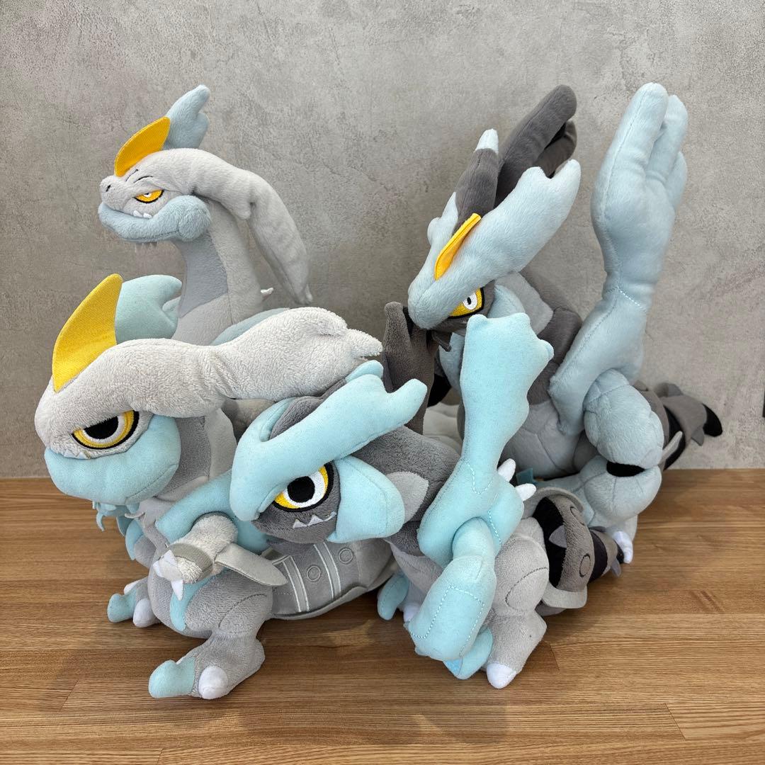 【一点もの/廃盤/2012年】ホワイトキュレム　ブラックキュレム　ポケドール 一点もの/廃盤/2012年】ホワイトキュレム ブラックキュレム ポケドール