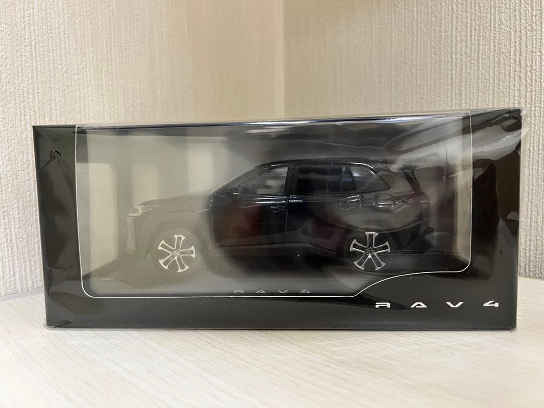 トヨタ　ラヴ4 RAV4 ミニカー　非売品　カラーサンプル 新品未使用