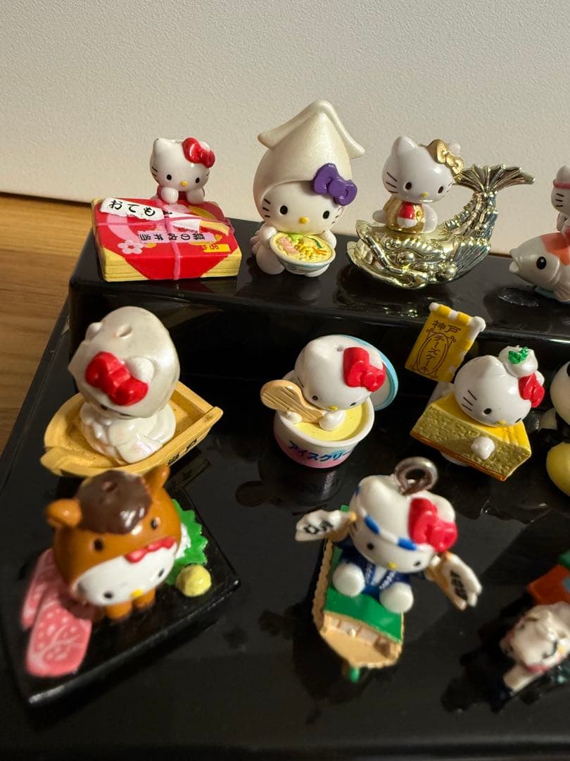 ハローキティ　ご当地キティ　ストラップ　マスコット　まとめ売り　18点セット