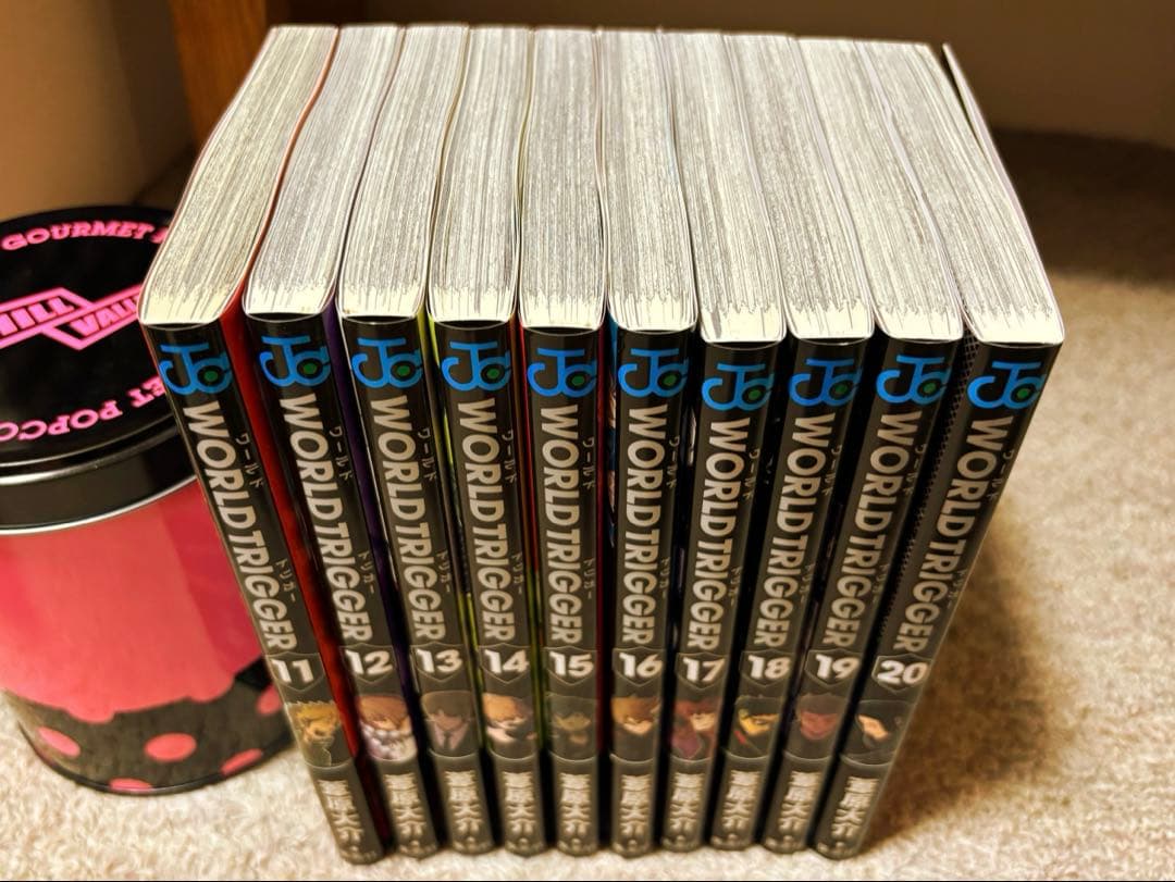 ワールドトリガー 1 〜29 全巻　+ オフィシャルデータブック