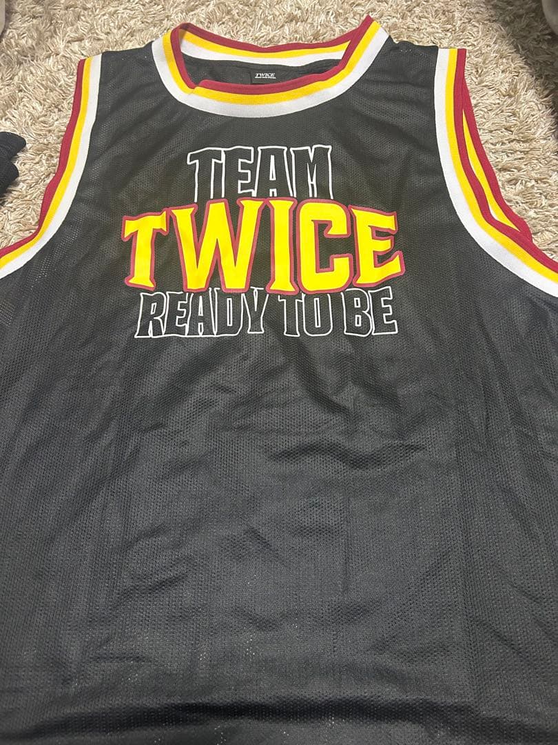 TWICE モモ　メッシュ　ユニフォーム おまけフォトカード