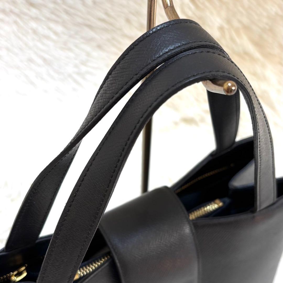 【極美品】WAKO 銀座和光 サフィアーノレザー ゴールド金具　ハンドバッグ　黒