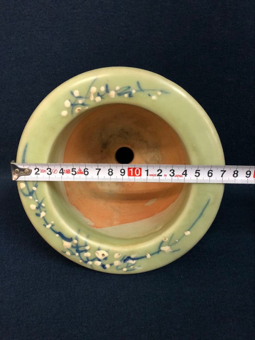 小 陶器製 尾張焼 瀬戸焼 青磁 染付 梅図 3本足 蘭