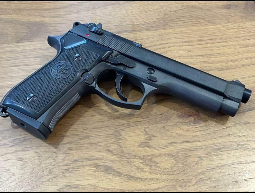 タナカ M92F エボリューション モデルガ ンHW リアル刻印グリップ付