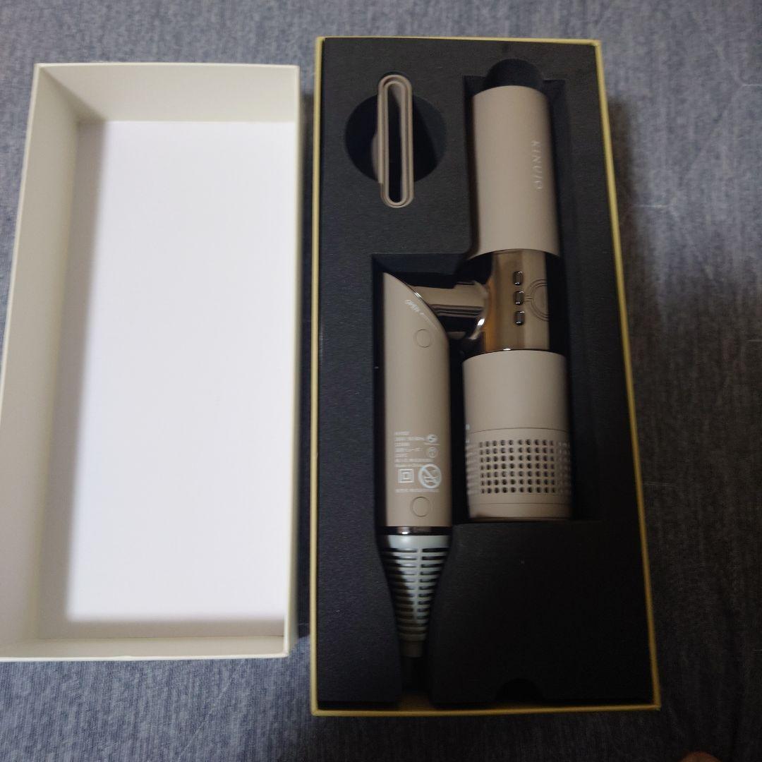 キヌージョ　KINUJO　ヘアドライヤー　MOCHA　型番KH302　絹女