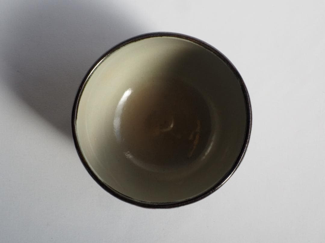 17代永樂善五郎造（而全）『梅に絵馬茶碗』 (共箱) 千家十