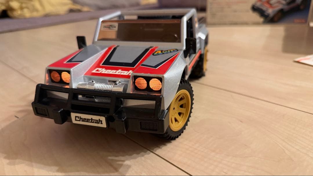 Cheetah 4WD Custom ラジコンカー