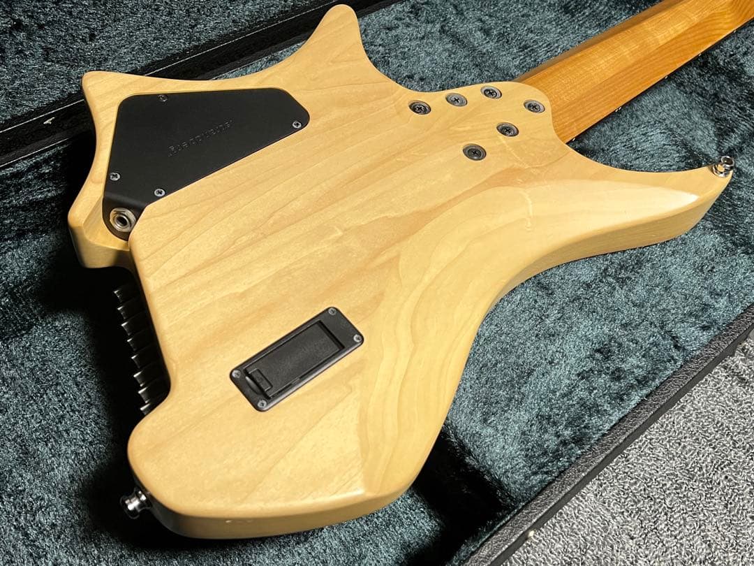 【連休値下げ】strandberg J8 s special 【8弦】