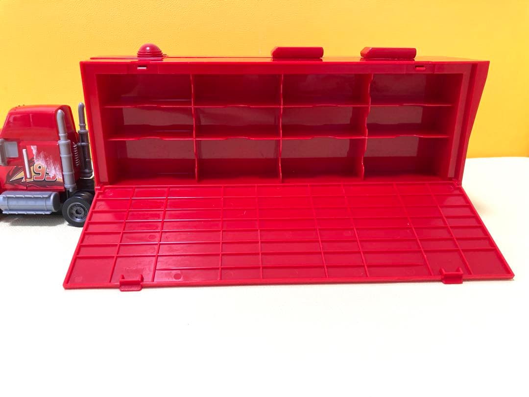 トミカ　カーズ ミニカーセット 35台