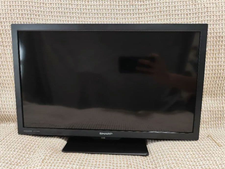 SHARP 19インチ液晶テレビ 本体 ケーブル付き - メルカリ