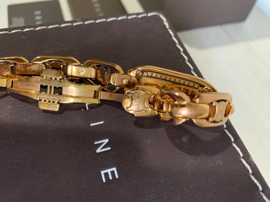 CELINE ピンクゴールドチェーンブレスレット時計