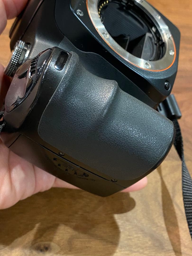 SONY α100 CCDデジタル一眼 75-300 28-80 2本動作品 - デジタルカメラ