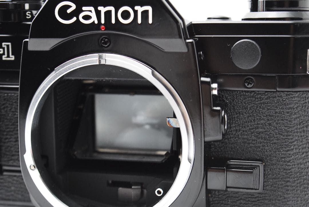 Canon AE-1☆希少な黒ボディ◎クラシック感漂う人気フィルム機♪