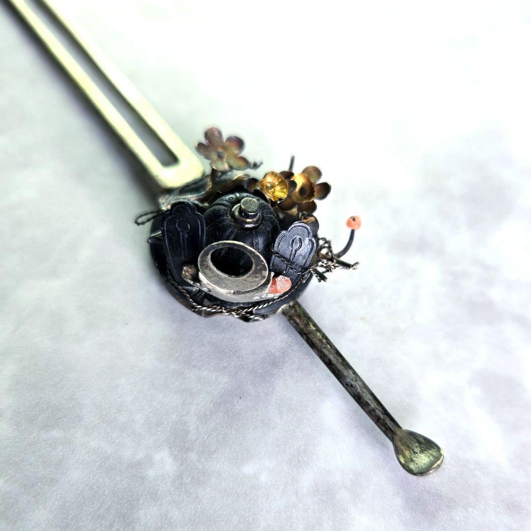 逸品　アンティーク　金工　簪　兜　銀かんざし　珊瑚　G1　着物　金工　骨董