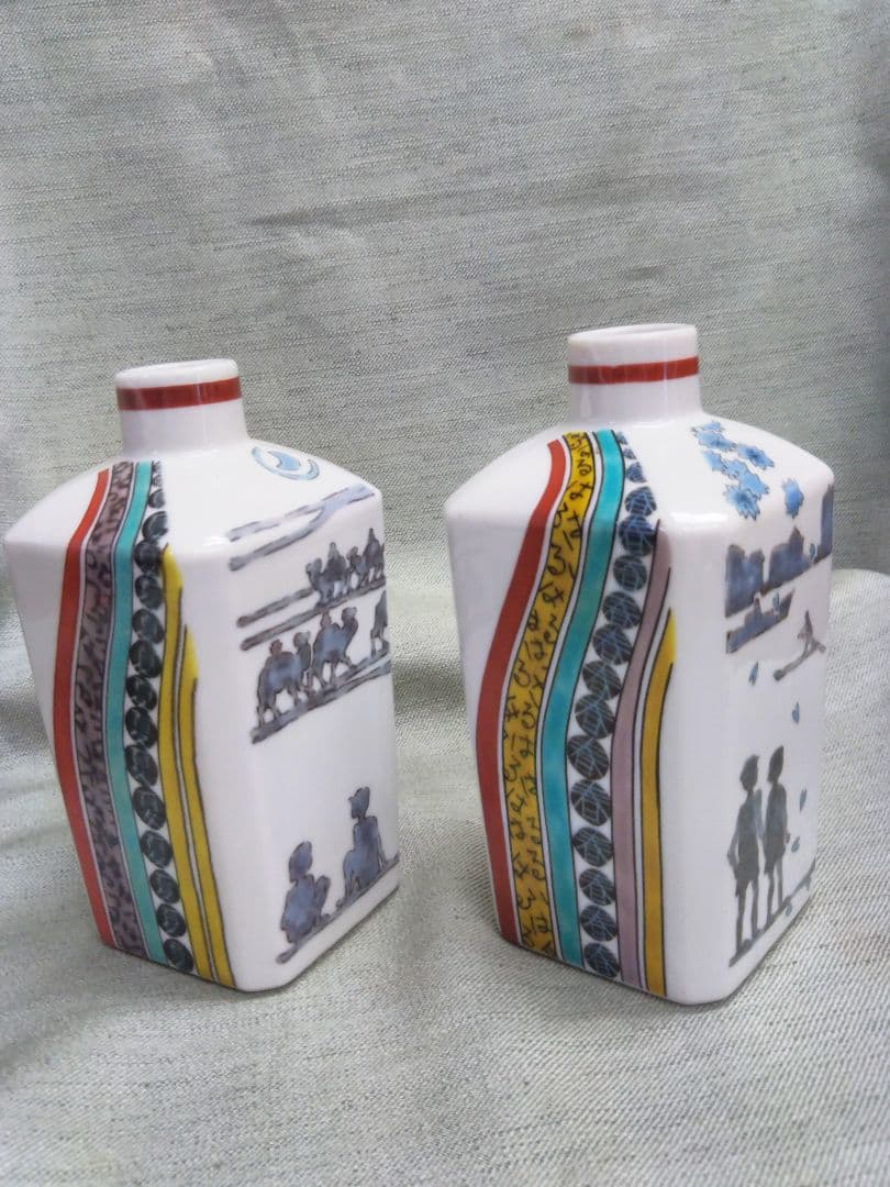 九谷焼 武腰潤 色絵角徳利 花瓶 春夏